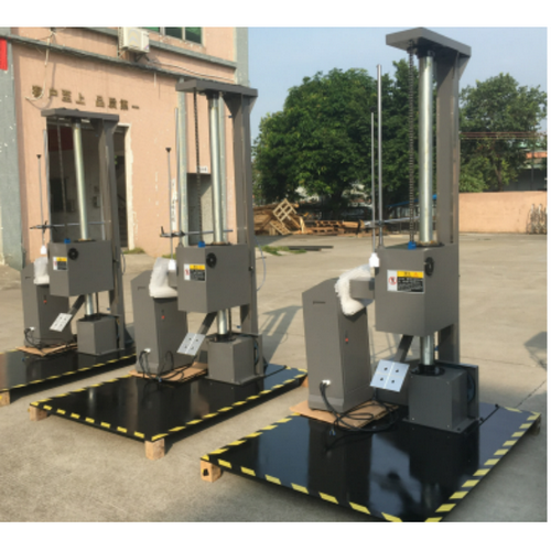 了保障紙箱包裝的品質(zhì)和完整性，包裝跌落試驗(yàn)機(jī)廠家發(fā)揮著關(guān)鍵作用