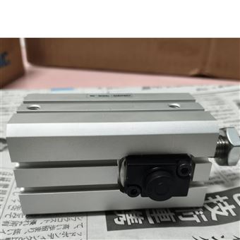日本SMC    薄型端锁气缸