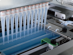 feature14.png 進口NICHIRYO日本立洋全自動加樣稀釋系統(tǒng)