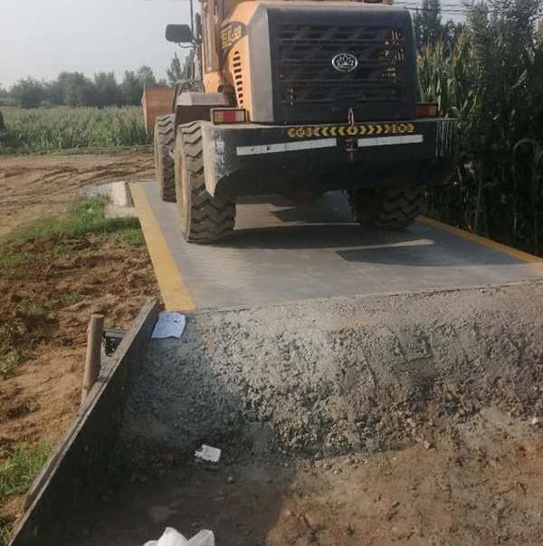 电子地磅检测调试校正.jpg 塘沽区修地磅的地方在哪?