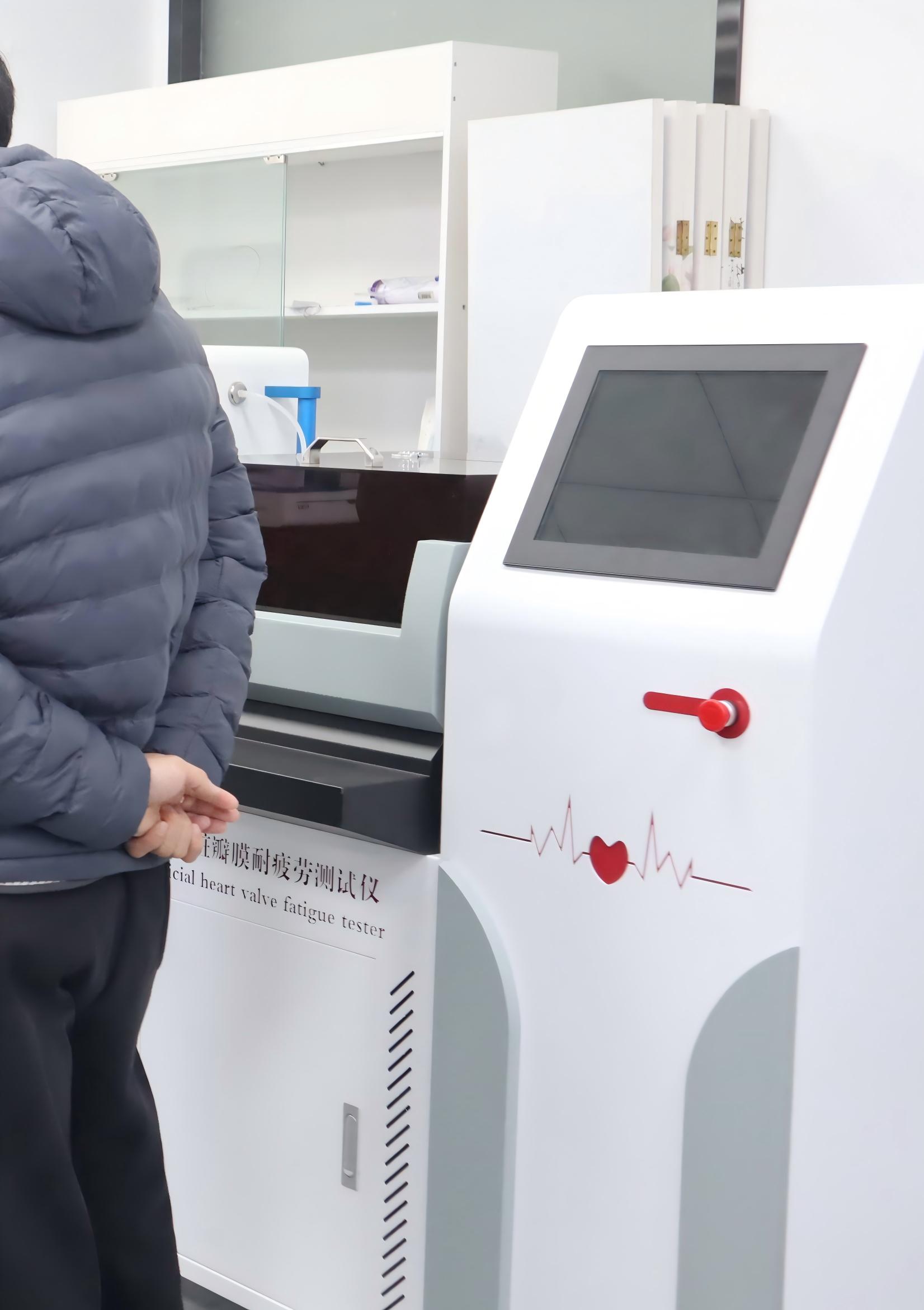 人工心臟瓣膜耐疲勞試驗機：上海xx公司到訪上海誠衛(wèi)考察設(shè)備